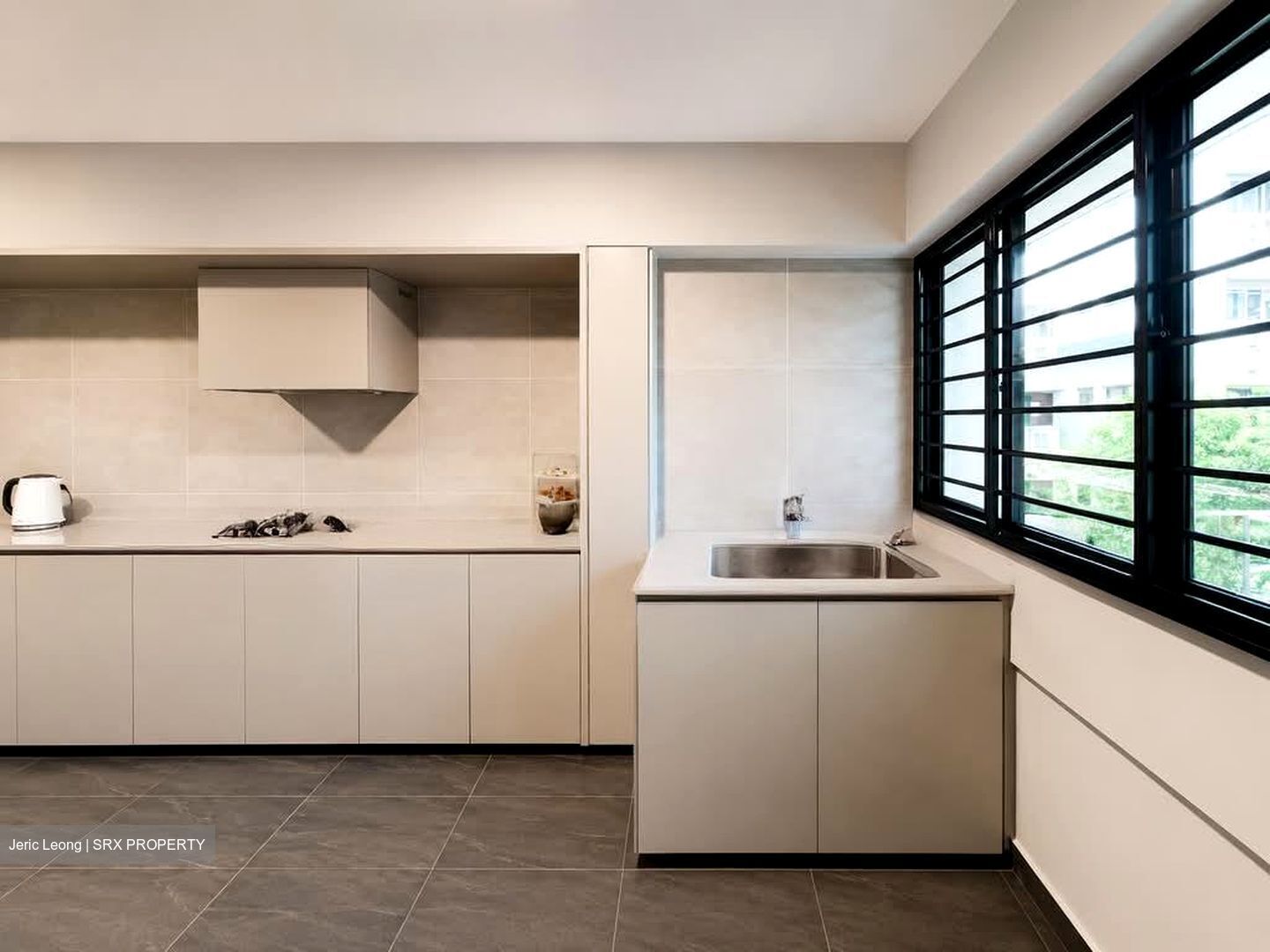 Blk 221 Serangoon Avenue 4 (Serangoon), HDB 3 Rooms #575929381